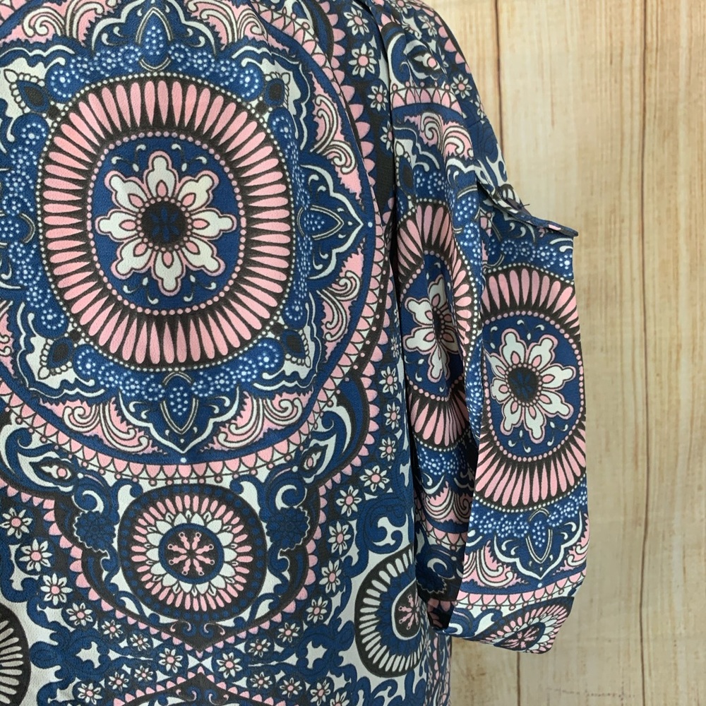 Blanco Large V Neck Boho Casual Blouse - Picture 4 of 13
